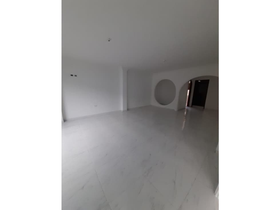 ALQUILO APARTAESTUDIO SEGUNDO PISO EN ALTAMIRA - 1