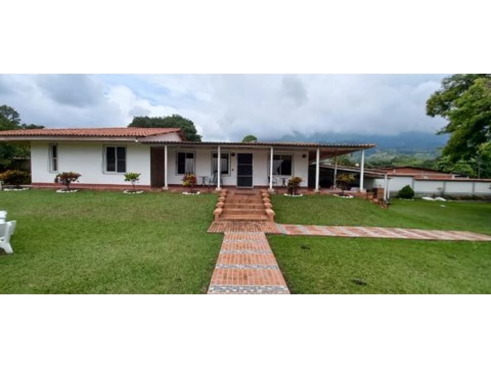 SE VENDE CASA EN CONDOMINIO CAMPESTRE PRADERA - LOMITAS - 1