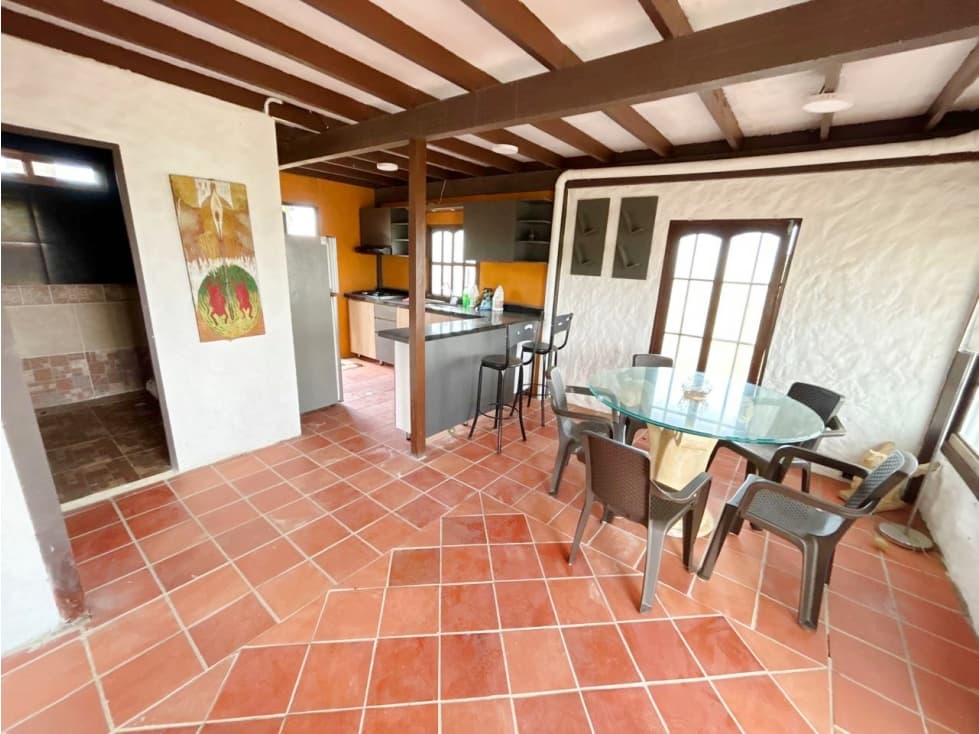 VENDO TERRENO CON CASA MESA DE LOS SANTOS - 1