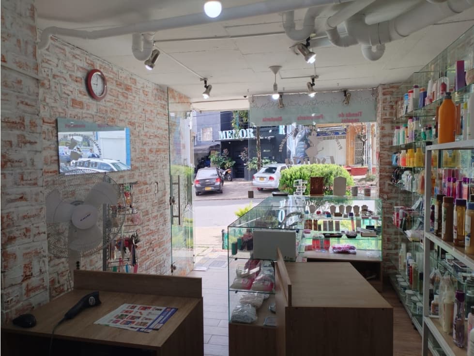 ARRIENDO LOCAL BARIO EL PRADO - 1