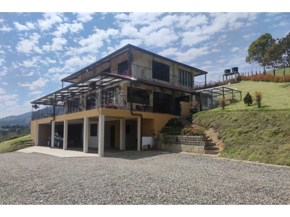 Arriendo Casa espectacular vista en la Vereda el Marquez en la Calera - 1