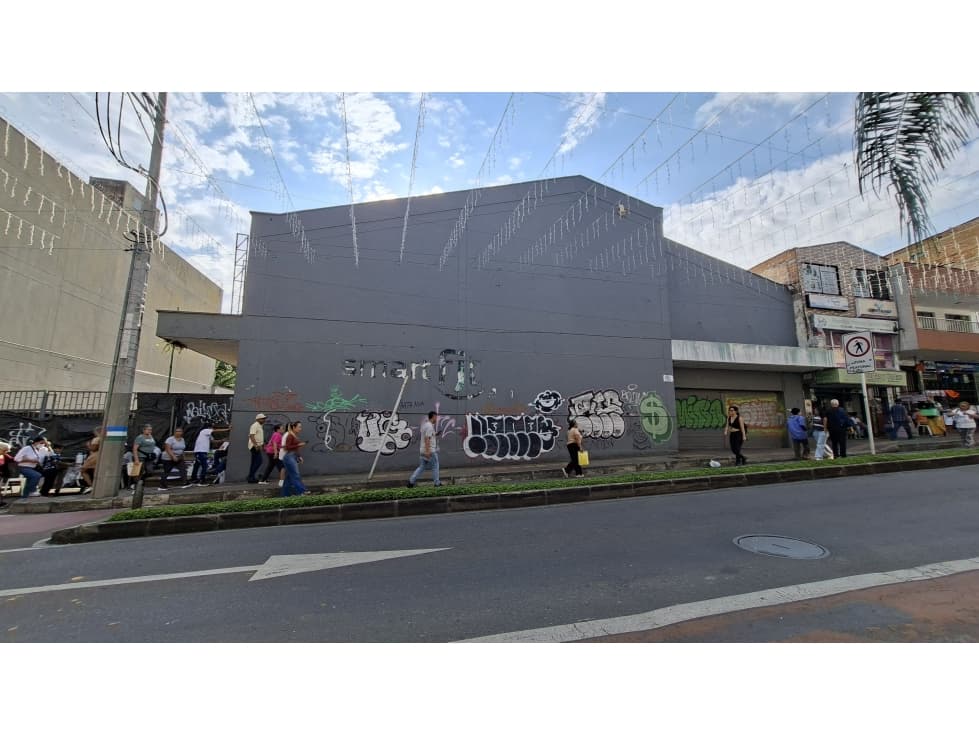 Local comercial en venta en Manchester - Bello - 1