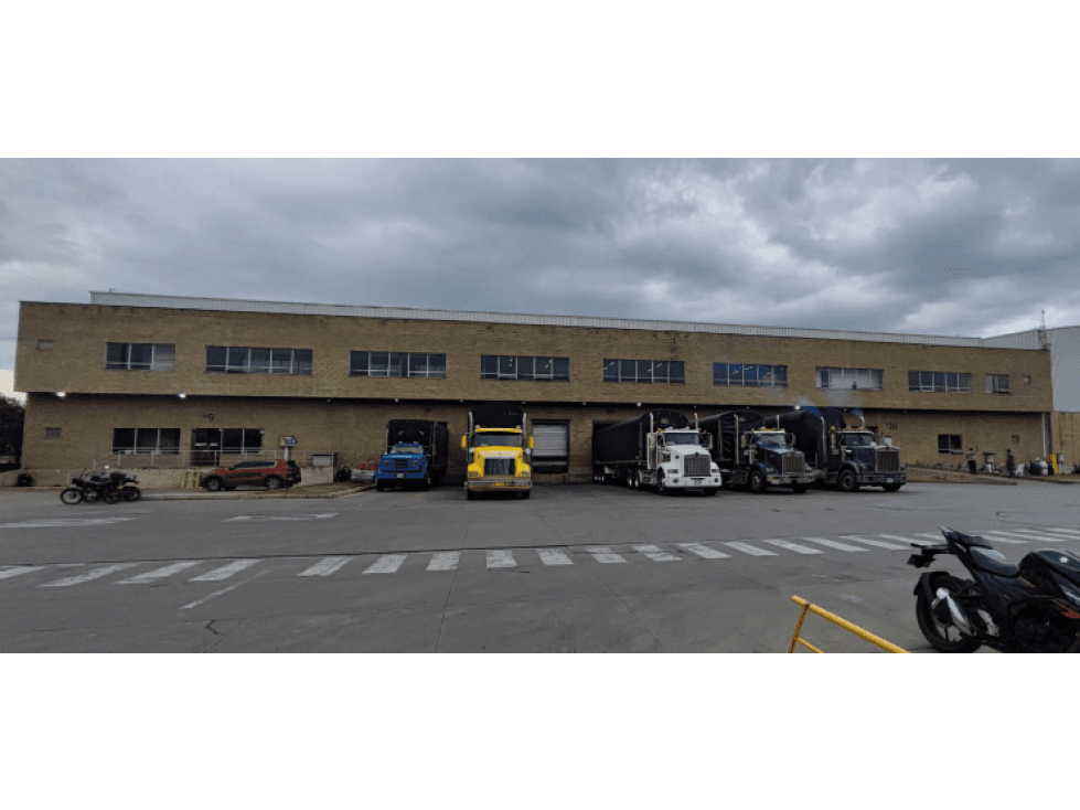 ARRIENDO PARQUE INDUSTRIAL ZONA SIBERIA - 1