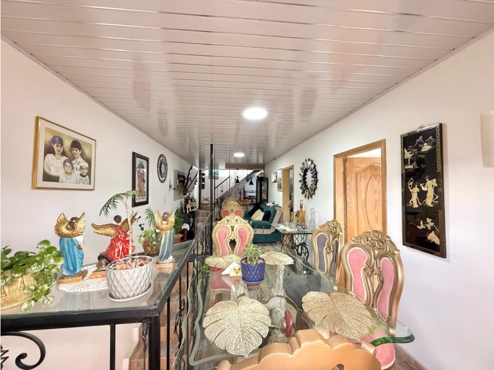 Venta de casa con renta en Santa Rosa - 1