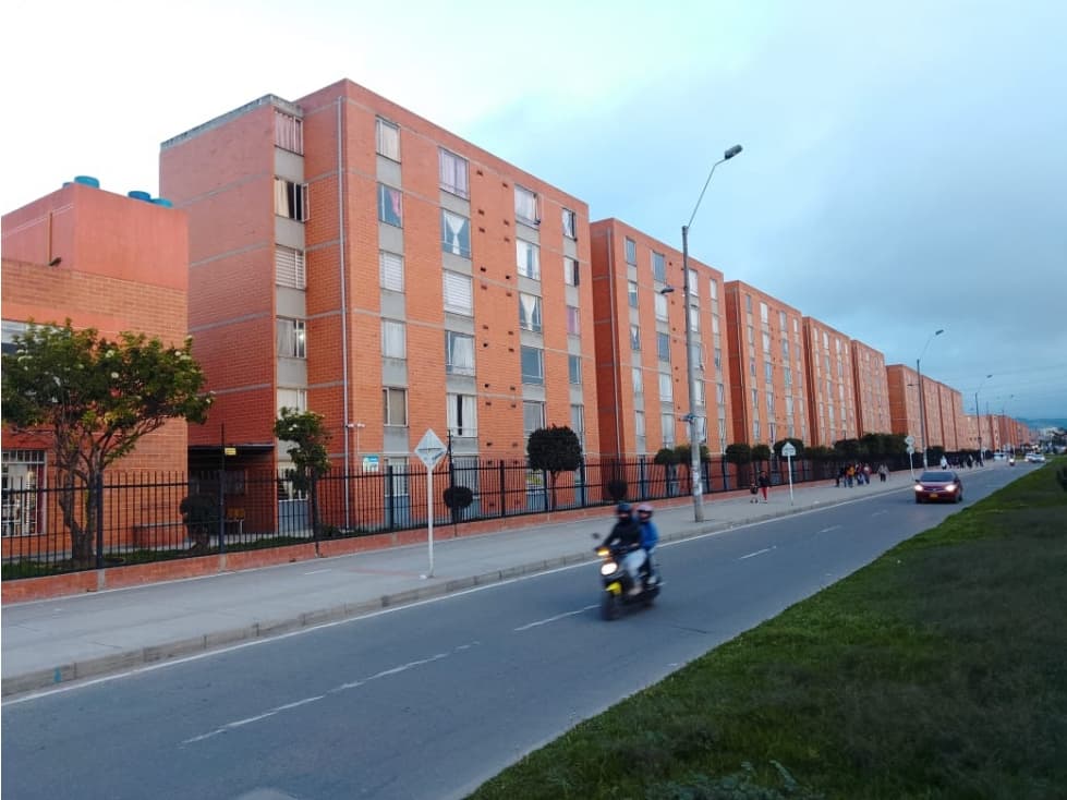 Se Vende Apartamento en la Ilusión 2- Soacha - Cundinamarca - 1