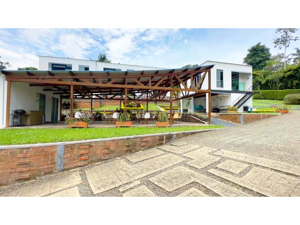 Venta de hotel Boutique en Cerritos Pereira - 1