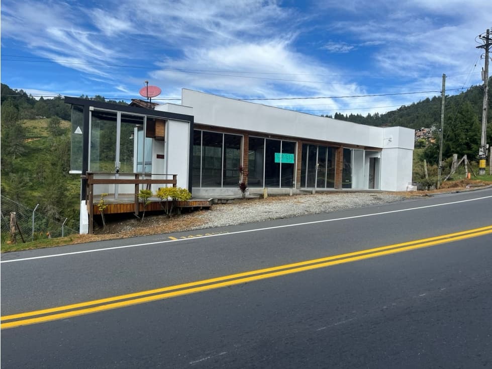 VENTA LOCAL COMERCIAL, CON APARTAMENTO, VIA AL RETIRO. - 1