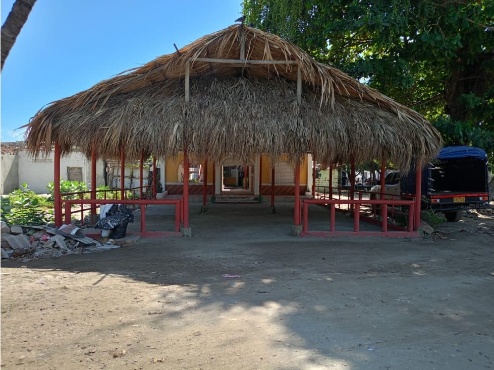 LOCAL COMERCIAL EN ARRIENDO - 1