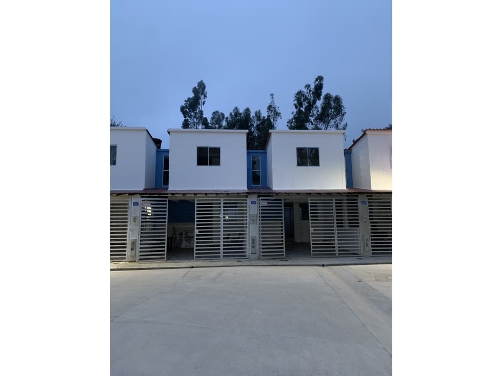 SE VENDE CASA EN PAMPLONA - 1