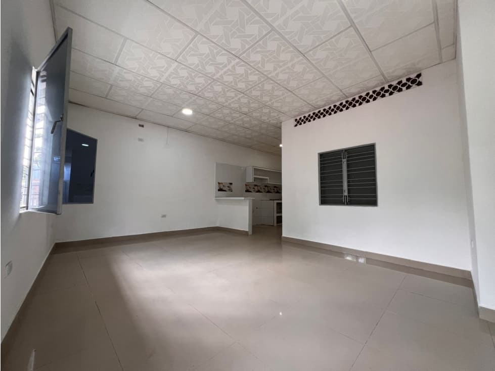 SE ARRIENDA APARTAMENTO SEGUNDO PISO LA PARADA - 1