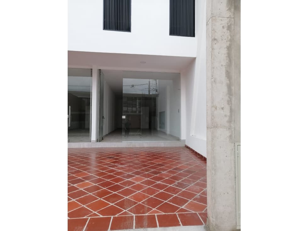 SE ARRIENDA LOCAL EN EL BARRIO DOCE DE OCTUBRE LOS PATIOS LOCAL 2 - 1