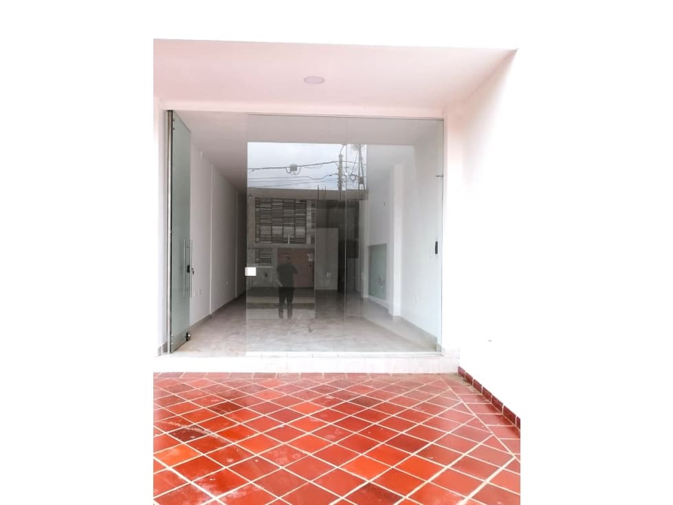 SE ARRIENDA LOCAL EN EL BARRIO DOCE DE OCTUBRE LOS PATIOS LOCAL 1 - 1