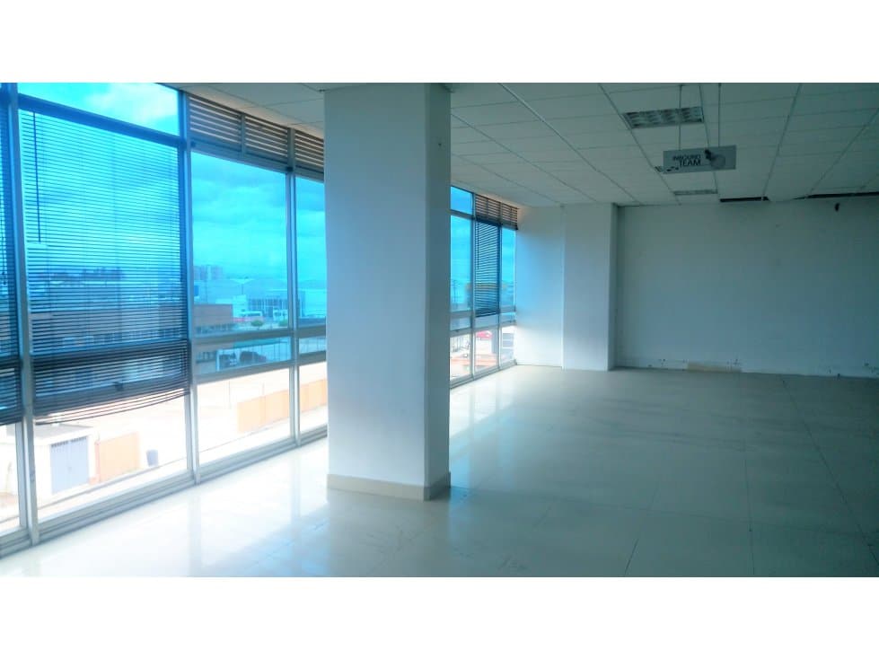 Arriendo Oficinas en Autopista Medellín - 1