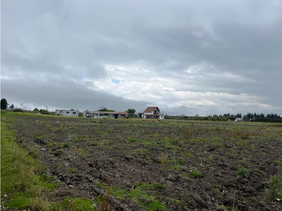 LOTE EN VENTA 75.000 M2 USO INSTITUCIONAL - 1