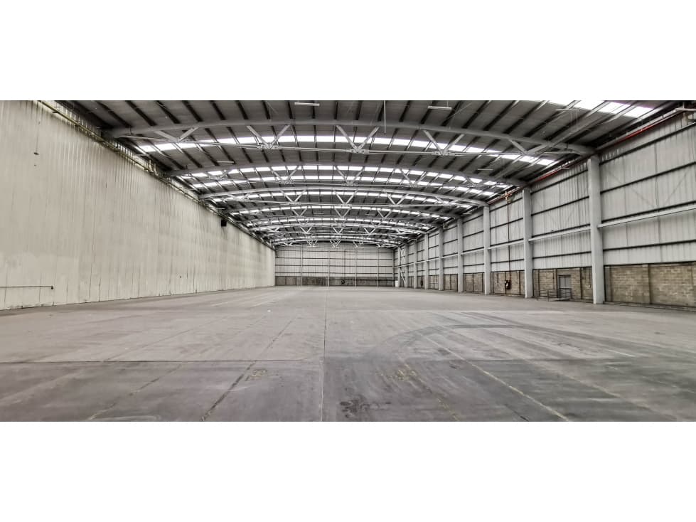 Arrendamiento Bodegas Clase A 4.994 M2 - 1