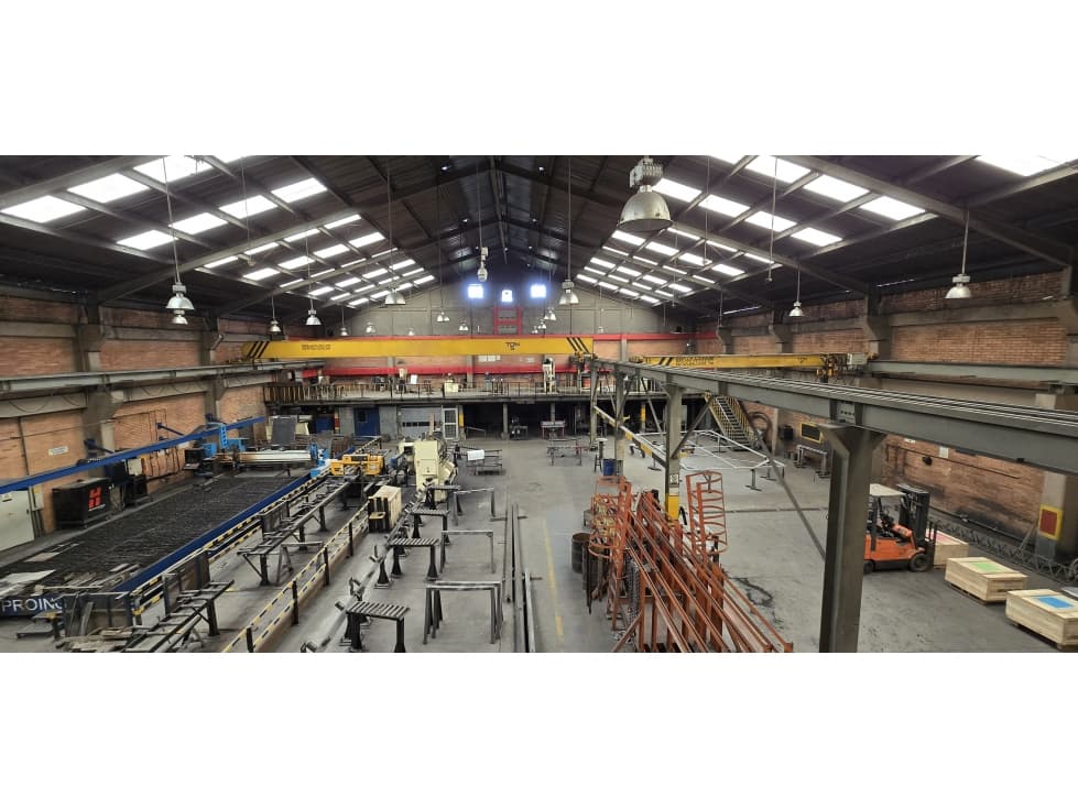 Venta de Bodega Industrial Mosquera 2.318 M2 - 1