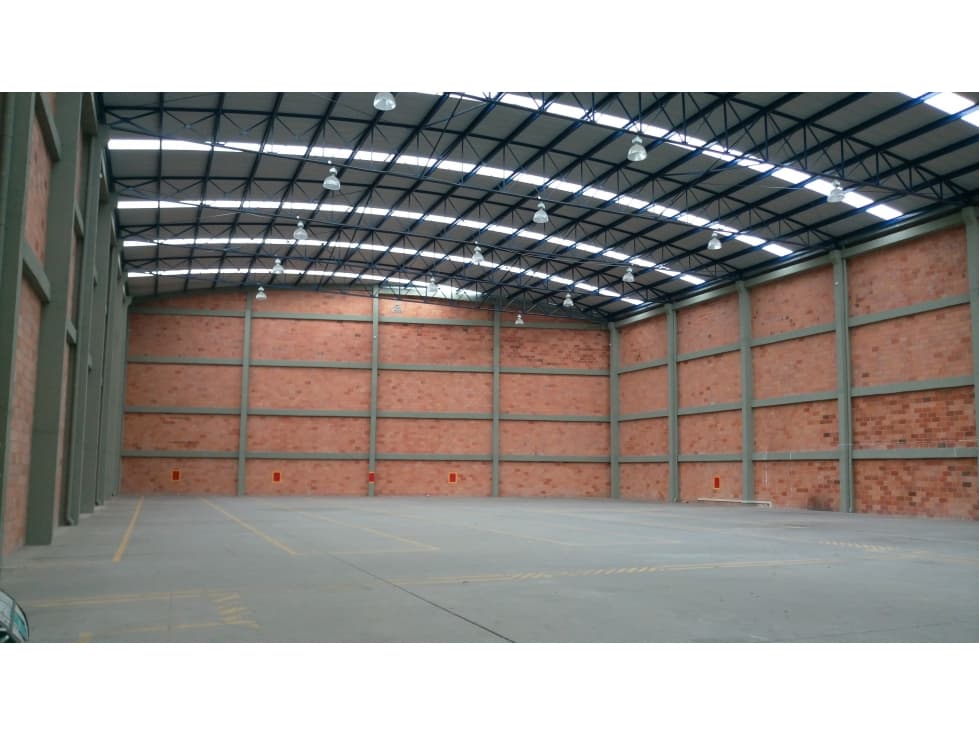 Bodega en Venta 2.200 M2 Autopista Medellín - 1