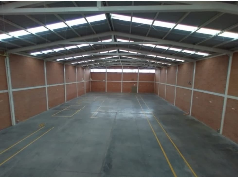 ARRENDAMIENTO DE BODEGA 1500 M2 MOSQUERA - 1
