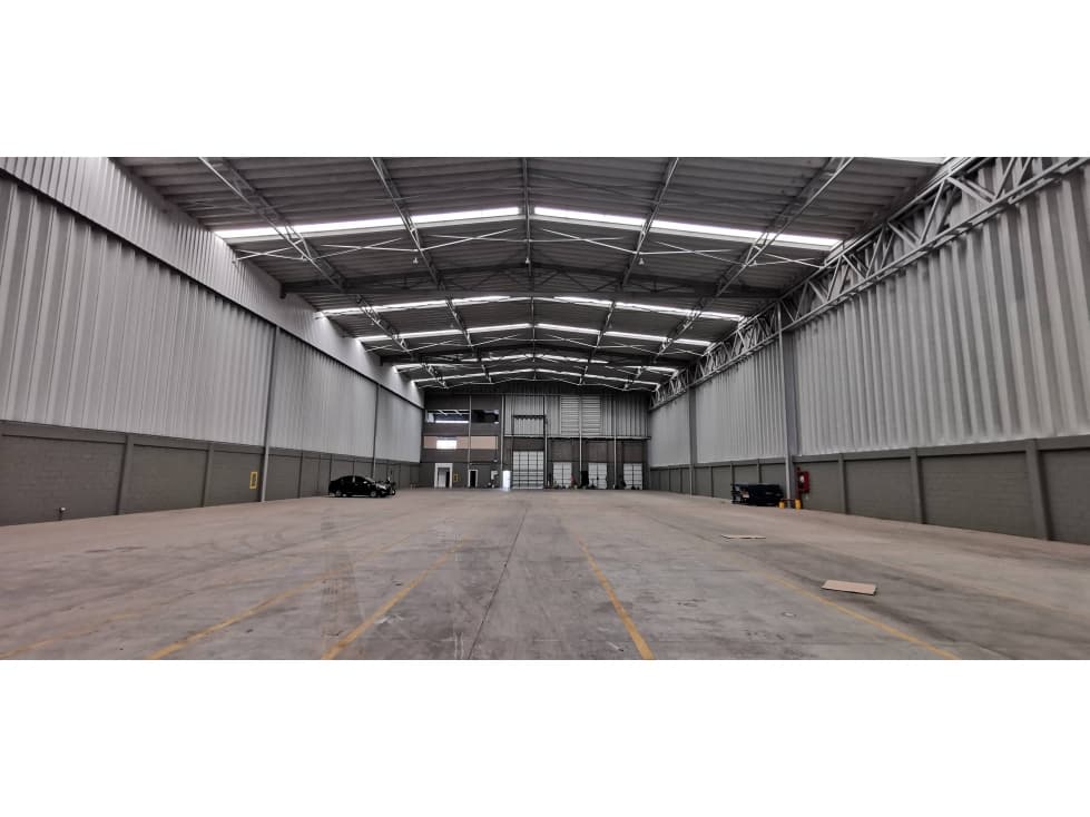 Arrienda Bodega en Barranquilla 2.450 M2 - 1