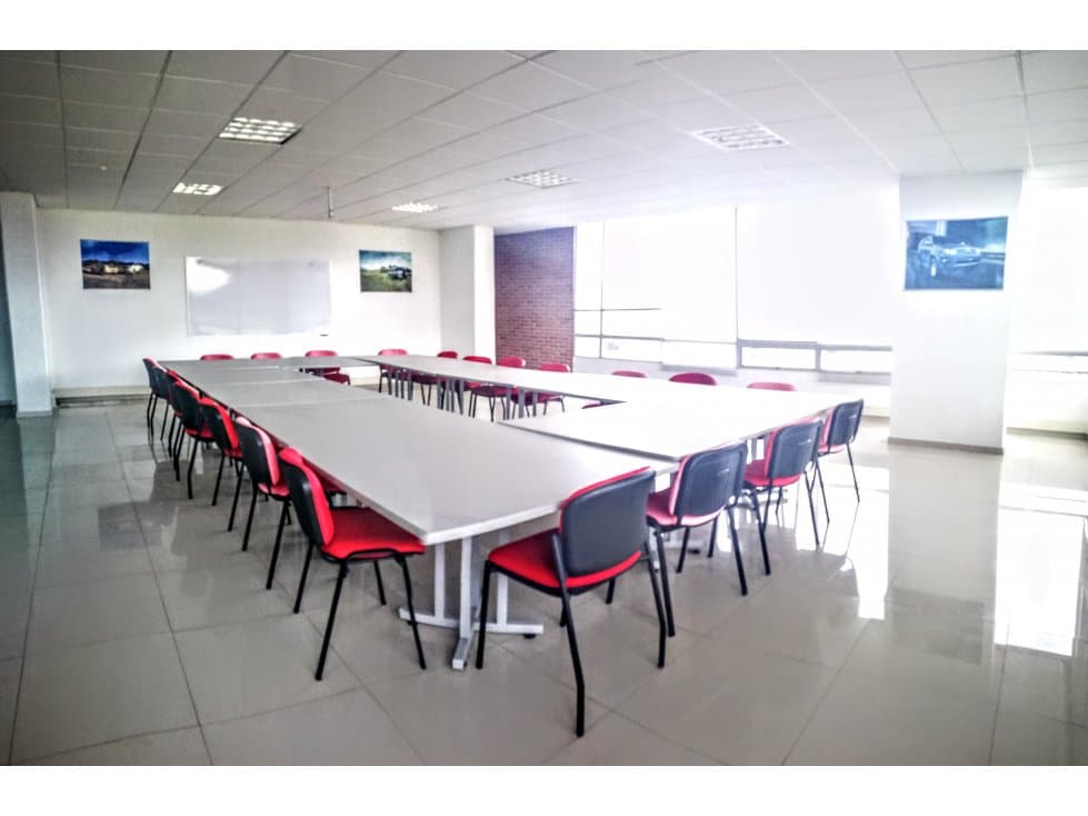 Arriendo Edificio en la Autopista Medellín - 1