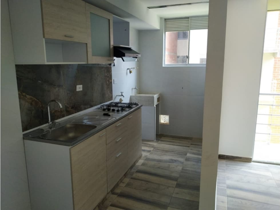 SE VENDE APTO 202 TO 18 EN C.R. CIMARA IBAGUE SECTOR PICALEÑA - 1