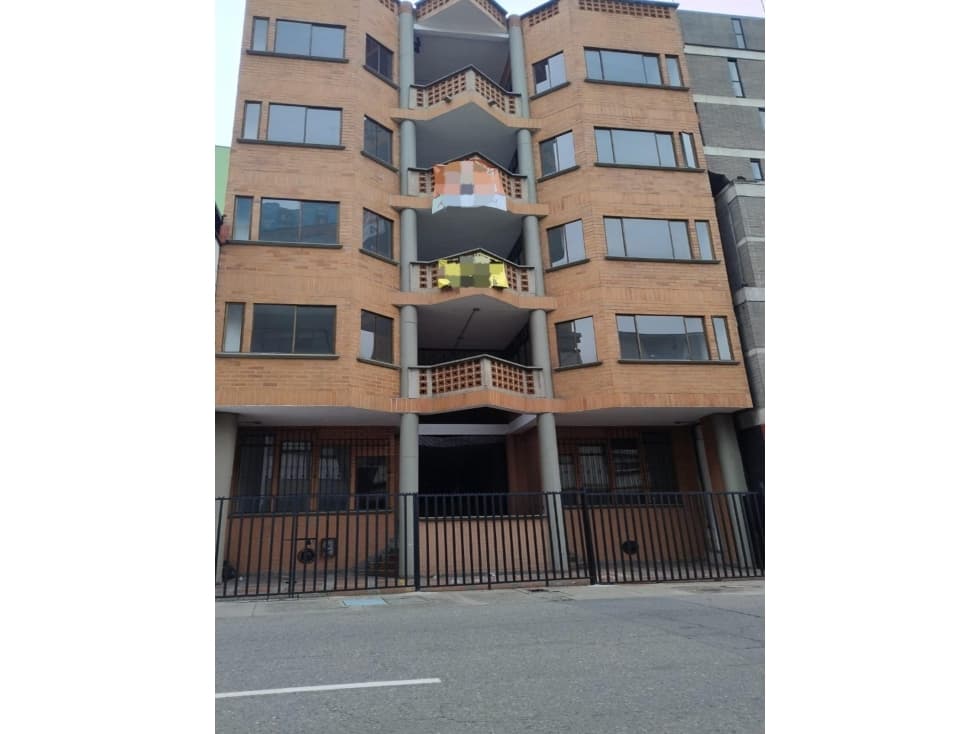 EDIFICIO EN ARRIENDO CANDELARIA COD 9562 - 1