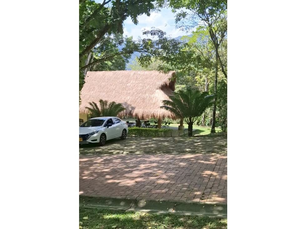 Lote para venta de 3300 metros dentro de condominio Villeta - 1