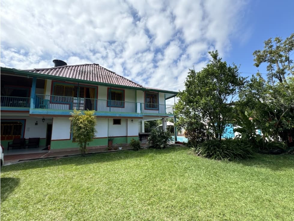 EN RENTA CASA CAMPESTRE UBICADA VIA ARMENIA TEBAIDA - 1