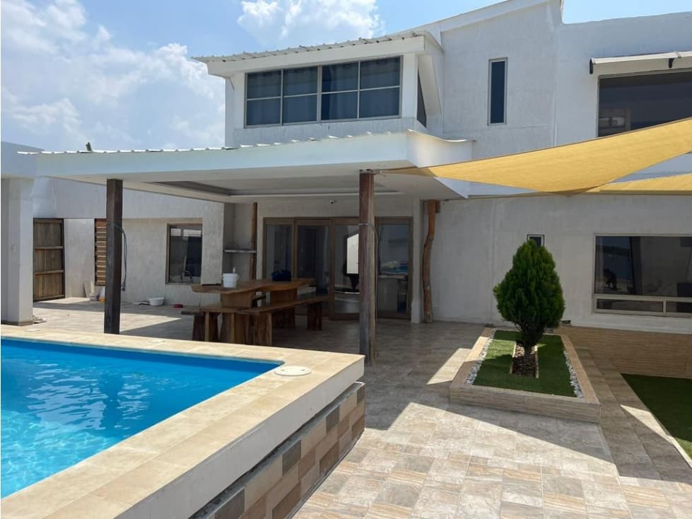 CASA EN LA PLAYA FRENTE AL CARIBE EN CARTAGENA DE INDIAS - 1