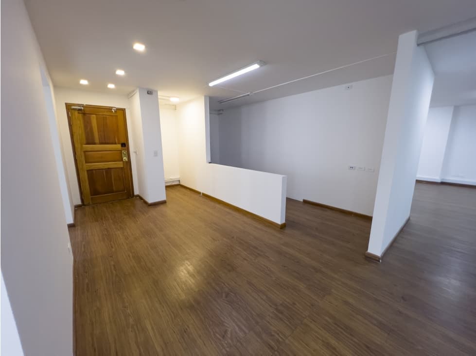 Oficina de 145 m2 en arriendo, Barrio Chicó, Bogotá DC - 1