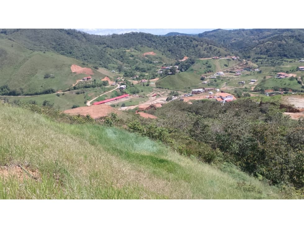 LOTE 3.333 MTS2 CLUB CAMPESTRE VILLA LAURA SAN ROQUE ANTIOQUIA - 1