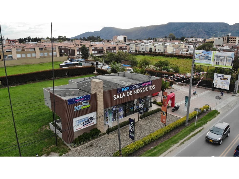 Espectacular lote comercial en venta sobre toda la variante de Chía - 1
