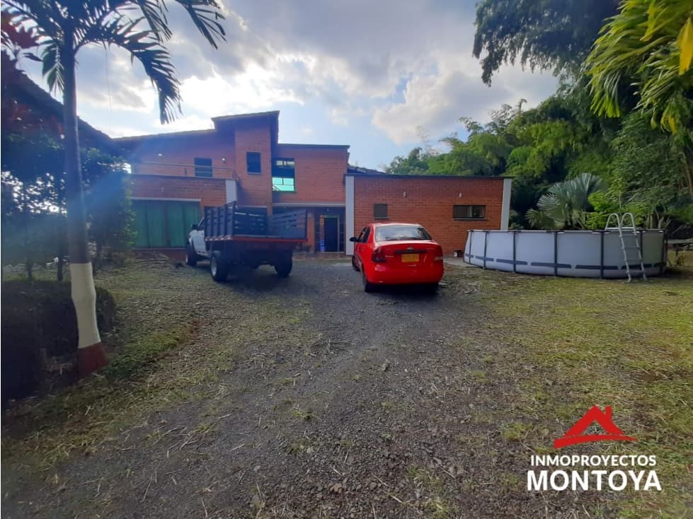 Arriendo casa en condominio, sector vía La Romelia-El Pollo - 1