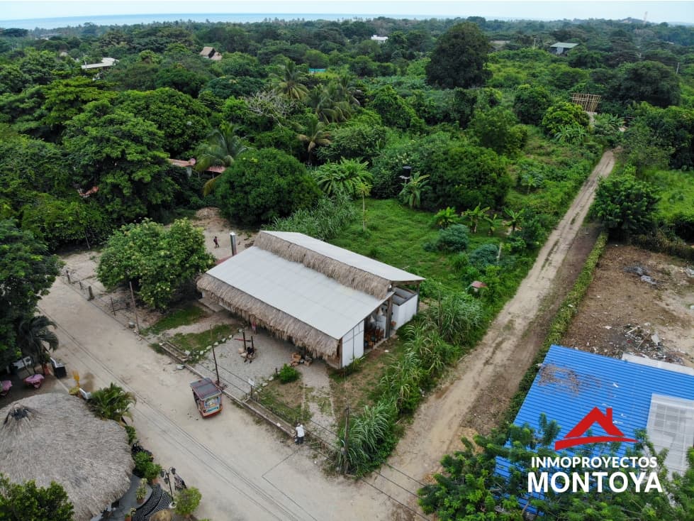 Lote con local a 5 min de la playa en Palomino, La Guajira - 1