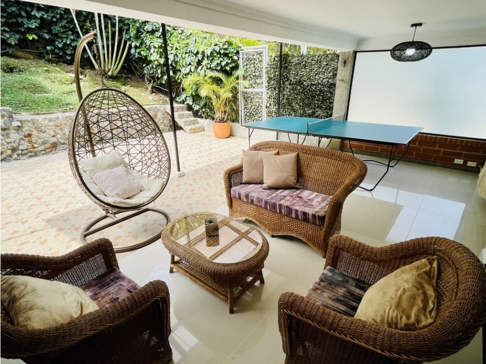 Casa AMoblada en arriendo en Medellin,El Poblado Tesoro - 1