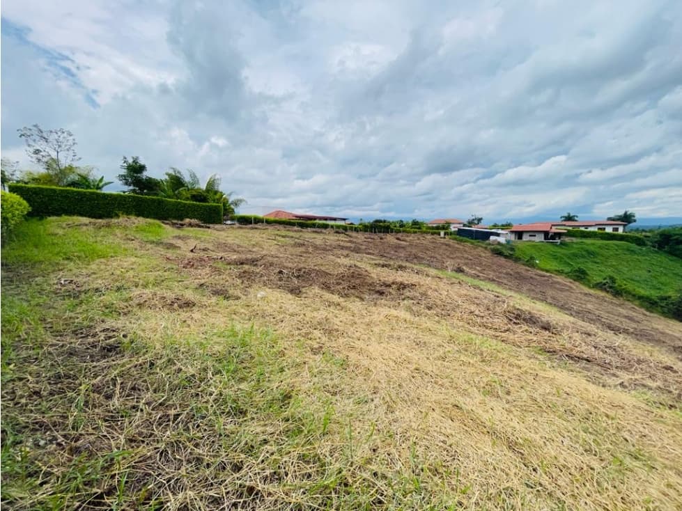 LOTE EN VENTA EN CONDOMINIO - PERMISO DE USO TURÍSTICO - MONTENEGRO Q - 1