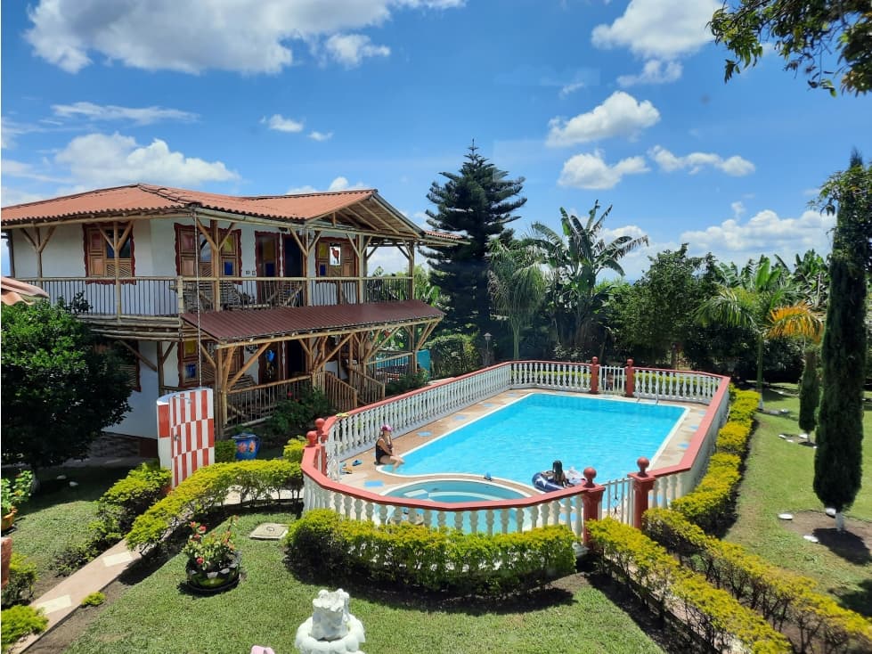 FINCA HOTEL EN RENTA USO TURÍSTICO AMOBLADA VÍA CIRCASIA MONTENEGRO - 1