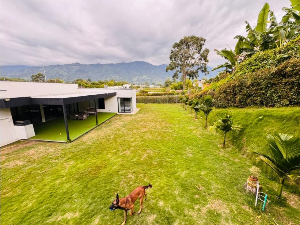 CASA CAMPESTRE NUEVA EN VENTA - VEREDA AGUACATAL-CALARCA Q - 1