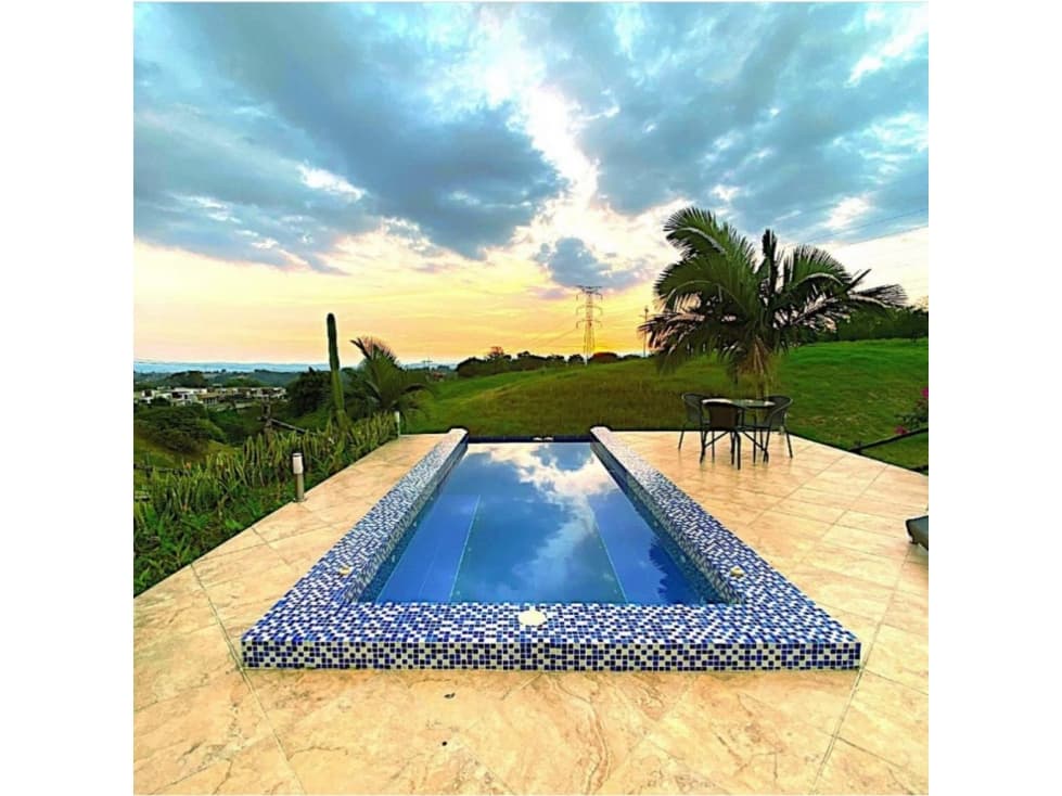 CASA HOTEL DE LUJO EN RENTA NORTE DE ARMENIA AV. 19 PRECIO A CONSULTAR - 1