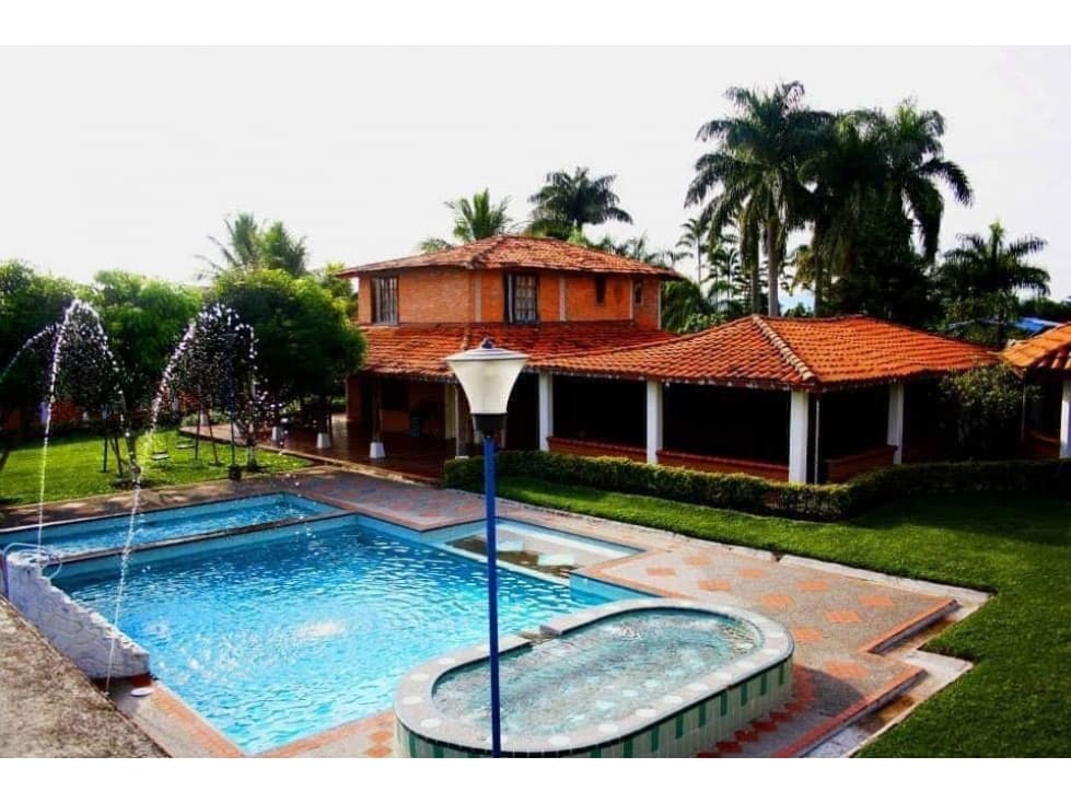 FINCA HOTEL PARA TURISMO EN PUEBLO TAPAO QUINDÍO - PRECIO A CONSULTAR - 1