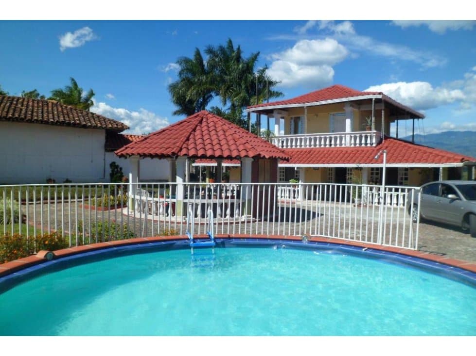 CHALET HOTEL EN ALQUILER EN MONTENEGRO TURISMO - PRECIO A CONSULTAR - 1