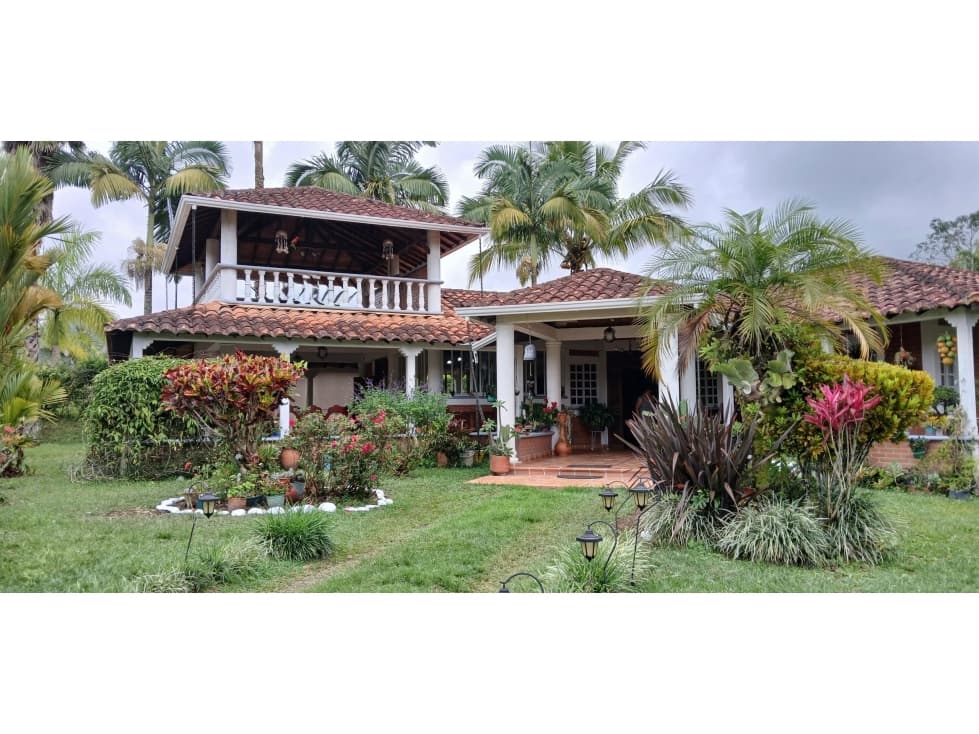 CASA CAMPESTRE TRADICIONAL EN VENTA VIA BARCELONA QUINDIO - 1