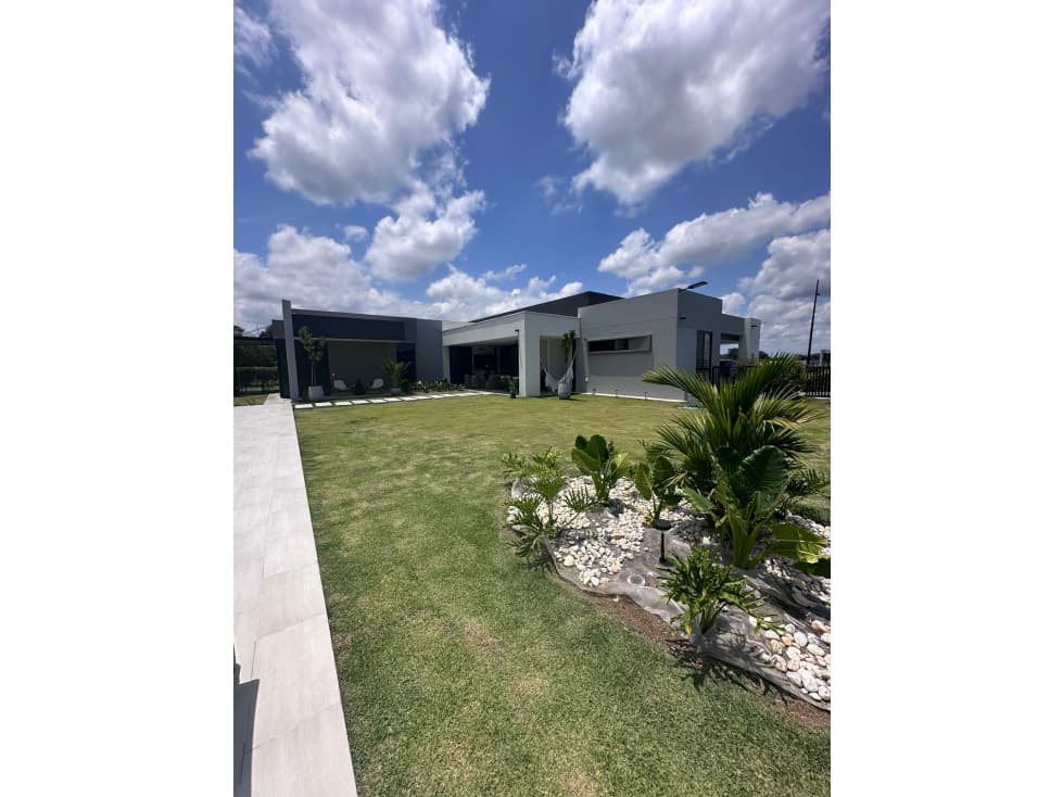 ESPECTACULAR CASA CAMPESTRE PARA LA VENTA EN CERRITOS PEREIRA - 1