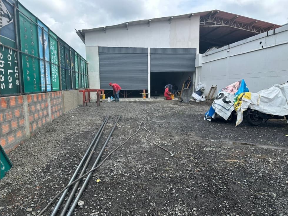 ESPACIOSA BODEGA PARA RENTA SECTOR SAN JOAQUIN - 1