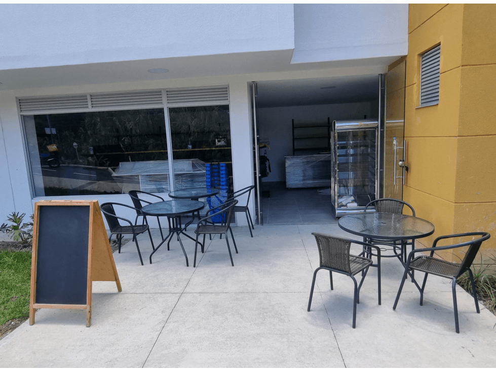 SE VENDE LOCAL COMERCIAL - 1