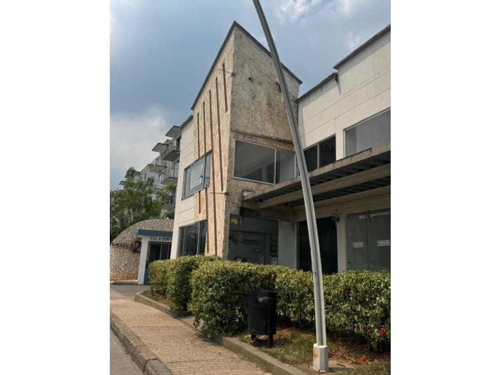 LOCAL EN ARRIENDO EN CENTRO COMERCIAL BALCONES PLAZA 2 - 1