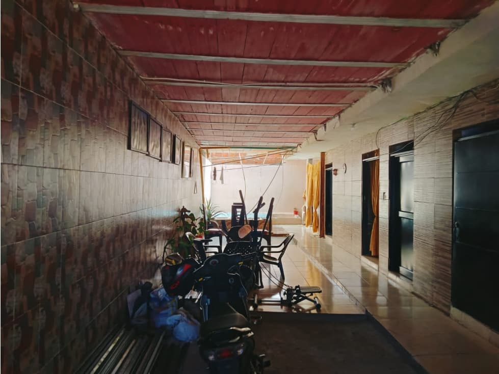 Se vende casa de dos plantas en Vila Gorgona - 1