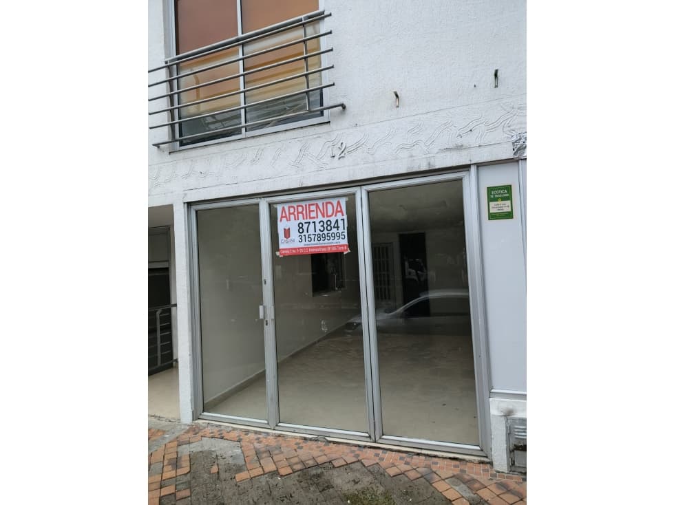 SE ARRIENDA LOCAL- SANTA LIBRADA - 1