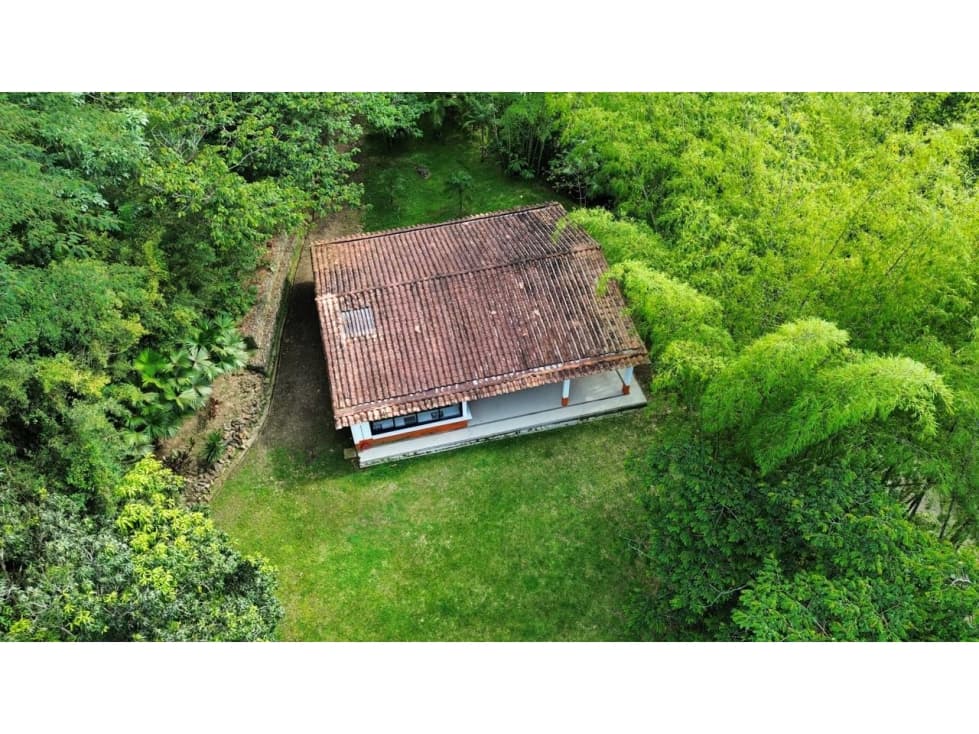Venta de finca en Cocorná vereda La Piñuela - 1