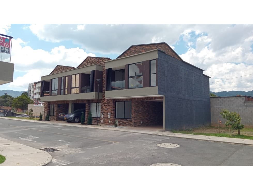 Venta de casa moderna en La Ceja, Antioquia - 1